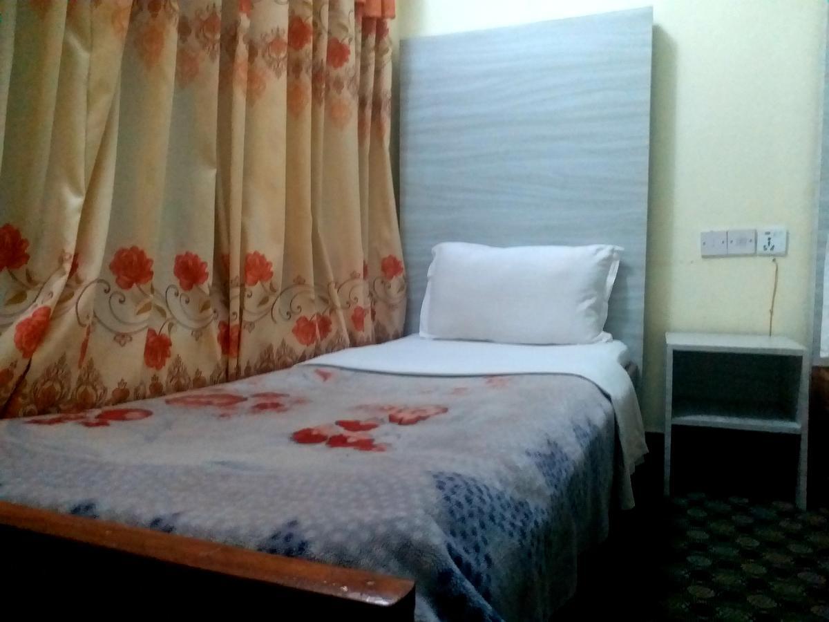 Hotel Marigold Pokhara Exterior foto
